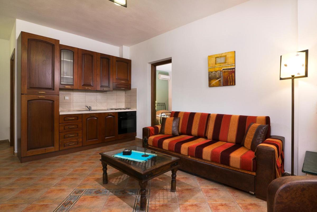 Menir Luxury Apartments Prinos  Luaran gambar